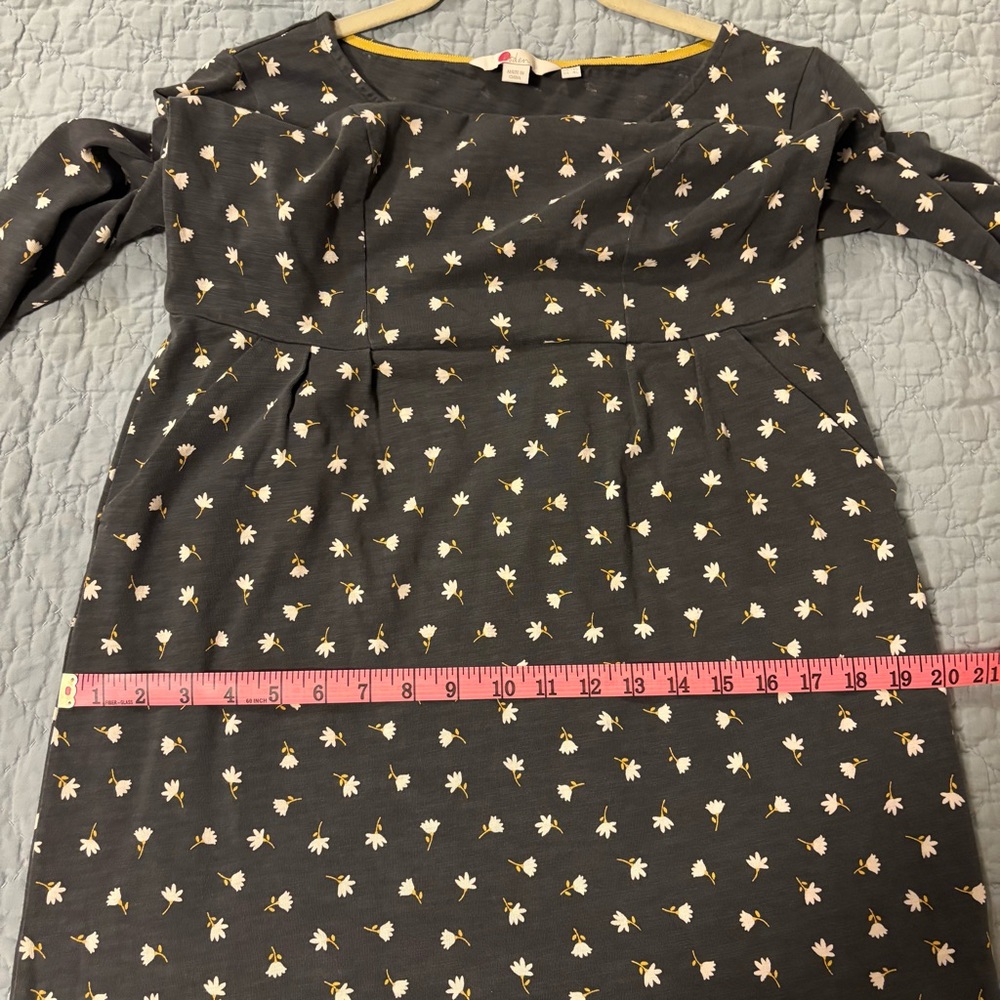 Boden 100% Cotton 3/4 Sleeve Gray Dress with White and Yellow Floral Size 8L - Picture 7 of 11